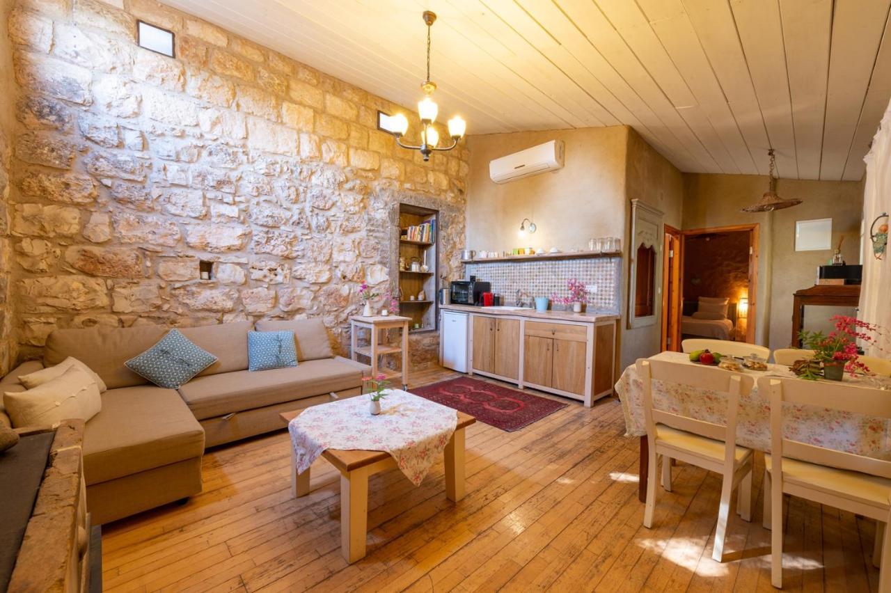 Hemdatya Stone Suites In The Galilee Ilaniya Zewnętrze zdjęcie